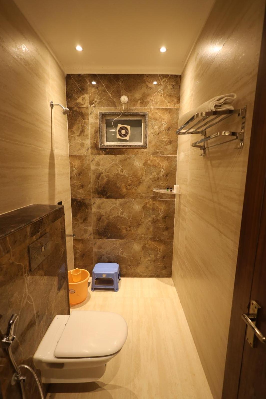 Plazzo Prime Plaza At Delhi Airport Bed & Breakfast นิวเดลี ภายนอก รูปภาพ